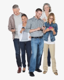 People Looking At Smartphones, HD Png Download, Transparent PNG
