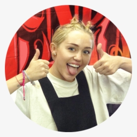 Miley Cyrus Thumbs Up, HD Png Download, Transparent PNG