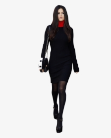 Selena Gomez Walking In Black Png Image - Girl, Transparent Png, Transparent PNG