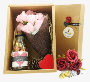 Beehive Handmade Flower Bouquet & Bottled Kisses - Hybrid Tea Rose, HD Png Download, Transparent PNG