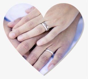 Man Wearing Wedding Ring , Png Download - Man Wears Engagement Ring, Transparent Png, Transparent PNG