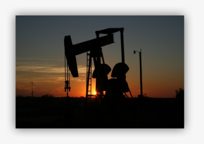 Oil And Gas Drilling At Dusk - Oil Demand Subdued On Economic Uncertainty Iea, HD Png Download, Transparent PNG
