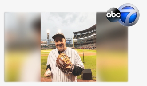 Chicago Son Surprises Dad With Baseball Glove He Has - Baseball Player, HD Png Download, Transparent PNG