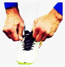 Hombre Calzando Los Zapatos - Shoe Hand Png, Transparent Png, Transparent PNG