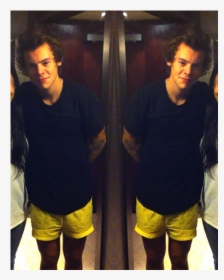 Harry Styles Yellow Shorts Fan, HD Png Download, Transparent PNG