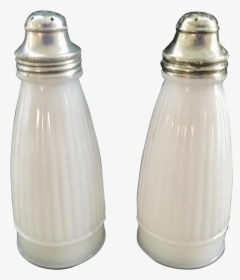 These Beautifully Translucent Vintage White Milk Glass - Milk Glass Large Salt And Pepper Shakers, HD Png Download, Transparent PNG