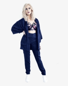 Perrie Edwards Standing - Perrie Edwards Move Little Mix, HD Png Download, Transparent PNG