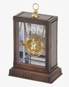 Time-turner Necklace Prop Replica With Display Case - Harry Potter Time Travelling, HD Png Download, Transparent PNG
