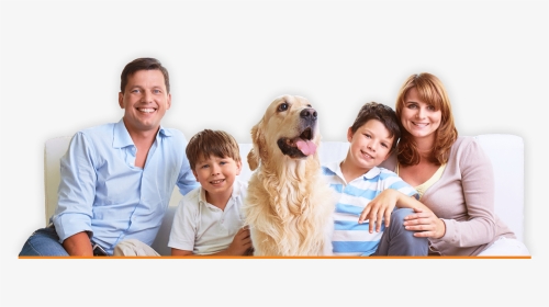 Happy Family Sitting Together On Carpet With Their - Familia Feliz Com Cachorro, HD Png Download, Transparent PNG
