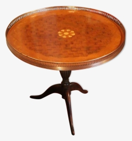 A Pedestal Coffee Table With A Decoration Marked On - Coffee Table, HD Png Download, Transparent PNG