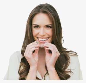 Woman Holding An Invisalign Tray - Invisalign Woman, HD Png Download, Transparent PNG
