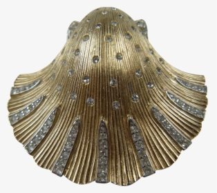 Exquisite Clam Shell Motif Features A Brushed Gold - Fresh Focus, HD Png Download, Transparent PNG