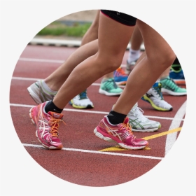 A Group Of Runners Prepare For A Race - Sports, HD Png Download, Transparent PNG