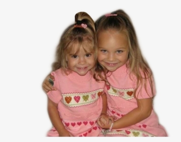 Maddie And Mackenzie Ziegler Young , Png Download - Maddie Ziegler And Mackenzie Ziegler Young, Transparent Png, Transparent PNG
